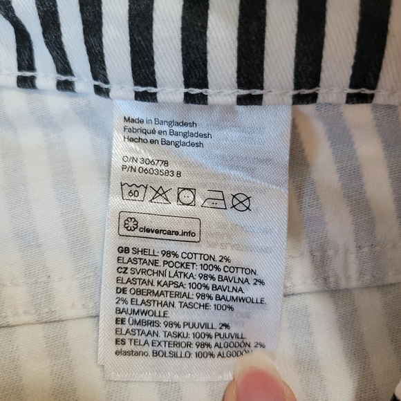H&M Black & White Striped Denim Shorts - Picture 5 of 5